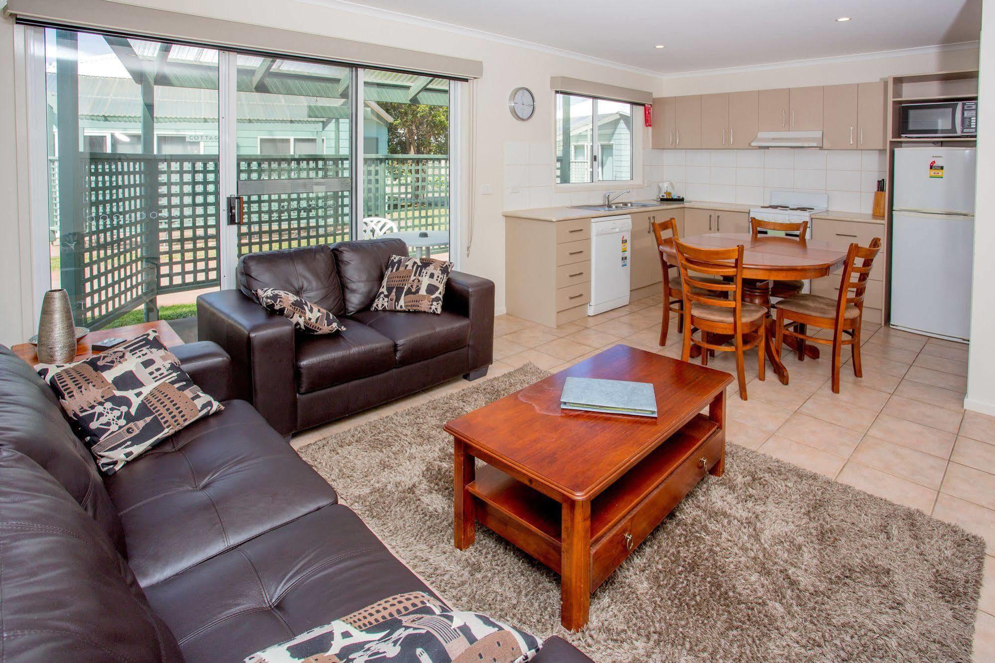 Big4 Whiters Holiday Village Lakes Entrance Exteriör bild